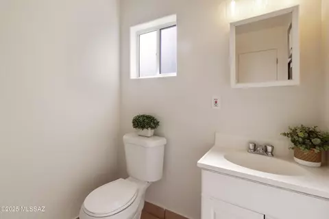 6141 E Sylvane St, Tucson, AZ 85711 photo 37