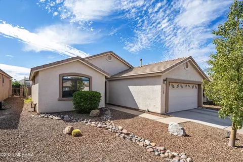 7196 E Navigator, Tucson, AZ 85756