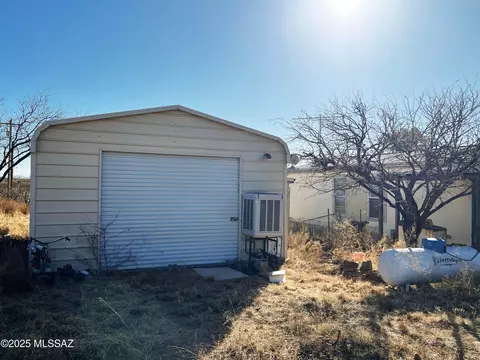 17080 W 3rd St, Arivaca, AZ 85601