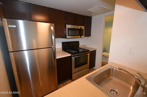 1620 N Wilmot #B307, Tucson, AZ 85712