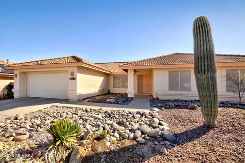 1660 N Fox Run Pl, Tucson, AZ 85715
