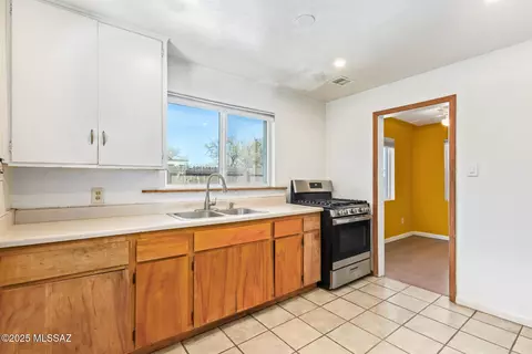 Kitchen - 3002 E 20th St, Tucson, AZ 85716 photo 2 of 4