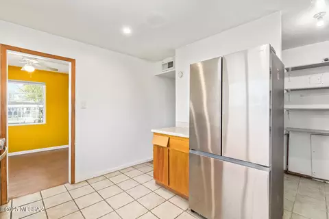 Kitchen - 3002 E 20th St, Tucson, AZ 85716 photo 4 of 4