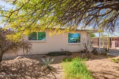 Exterior - 3002 E 20th St, Tucson, AZ 85716 photo 4 of 12