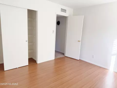Bedroom - 7133 E Chorro Cir, Tucson, AZ 85715 photo 5 of 5