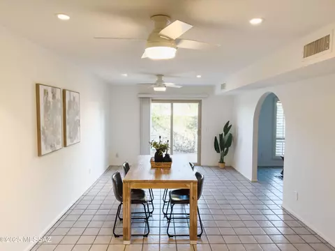 Dining - 7133 E Chorro Cir, Tucson, AZ 85715 photo 5 of 5