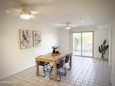Dining - 7133 E Chorro Cir, Tucson, AZ 85715 photo 3 of 5