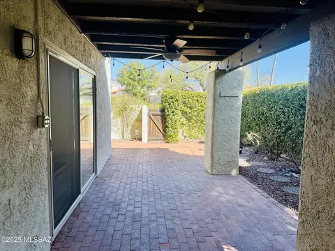Exterior - 7133 E Chorro Cir, Tucson, AZ 85715 photo 2 of 6