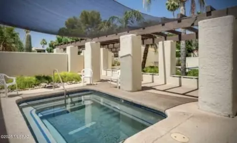Exterior - 7133 E Chorro Cir, Tucson, AZ 85715 photo 4 of 6