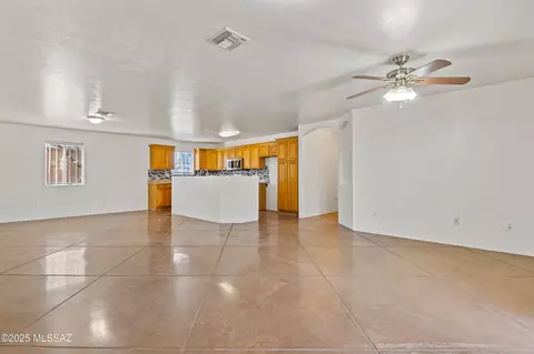 808 W Calle Sierra, Tucson, AZ 85705