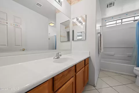 Bath - 3598 E Felix Blvd, Tucson, AZ 85706 photo 4 of 4