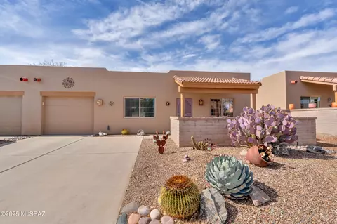 3780 S Paseo De Los Nardos, Green Valley, AZ 85614