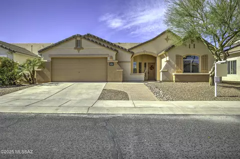 9985 N Blue Crossing Way, Tucson, AZ 85743