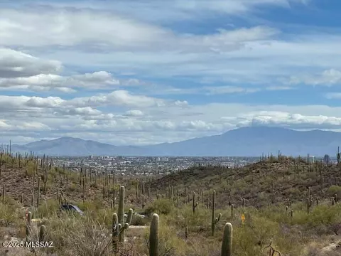 430 N Resort Hills Pl, Tucson, AZ 85745