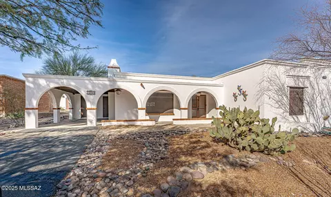 160 S La Canada Dr #A, Green Valley, AZ 85614