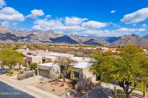 5293 N Sunset Shadows Pl, Tucson, AZ 85750