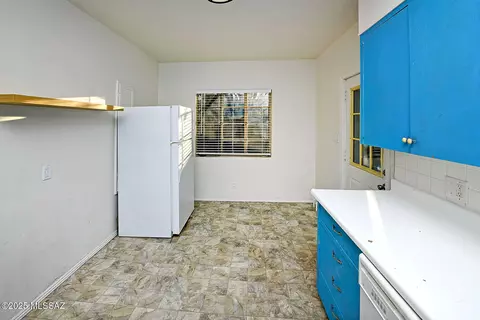 Kitchen - 2116 E 6th St, Tucson, AZ 85719 photo 2 of 2