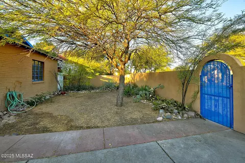 Exterior - 2116 E 6th St, Tucson, AZ 85719 photo 3 of 11