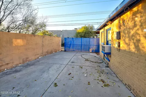 Exterior - 2116 E 6th St, Tucson, AZ 85719 photo 10 of 11