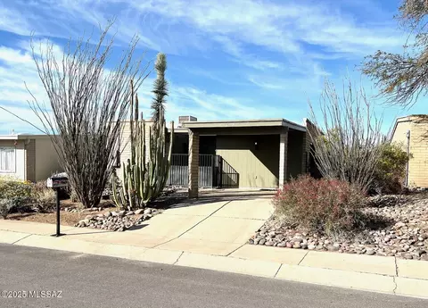 7043 N Starview Dr, Tucson, AZ 85741
