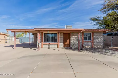 318 W Holladay Dr, Tucson, AZ 85706