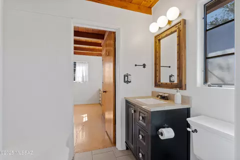 Bath - 4818 E 2nd St, Tucson, AZ 85711 photo 1 of 2