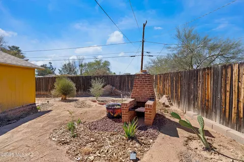 Exterior - 4818 E 2nd St, Tucson, AZ 85711 photo 10 of 12