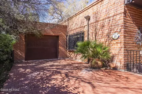 57 Via Campestre, Tubac, AZ 85646