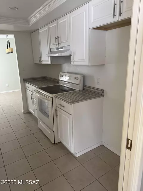 Kitchen - 1117 E Irene St, Pearce, AZ 85625 photo 2 of 4