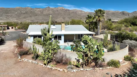 Exterior - 11080 E Buckeye Pl, Tucson, AZ 85749 photo 3 of 8