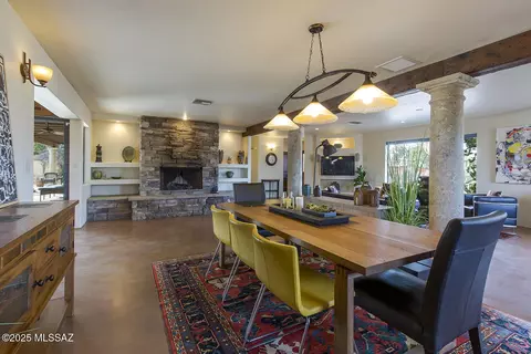 Dining - 1952 E Lind Rd, Tucson, AZ 85719 photo 3 of 5