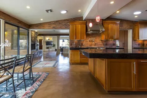 Kitchen - 1952 E Lind Rd, Tucson, AZ 85719 photo 1 of 8