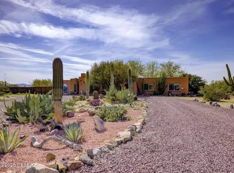 4401 N Sanders Rd, Tucson, AZ 85743