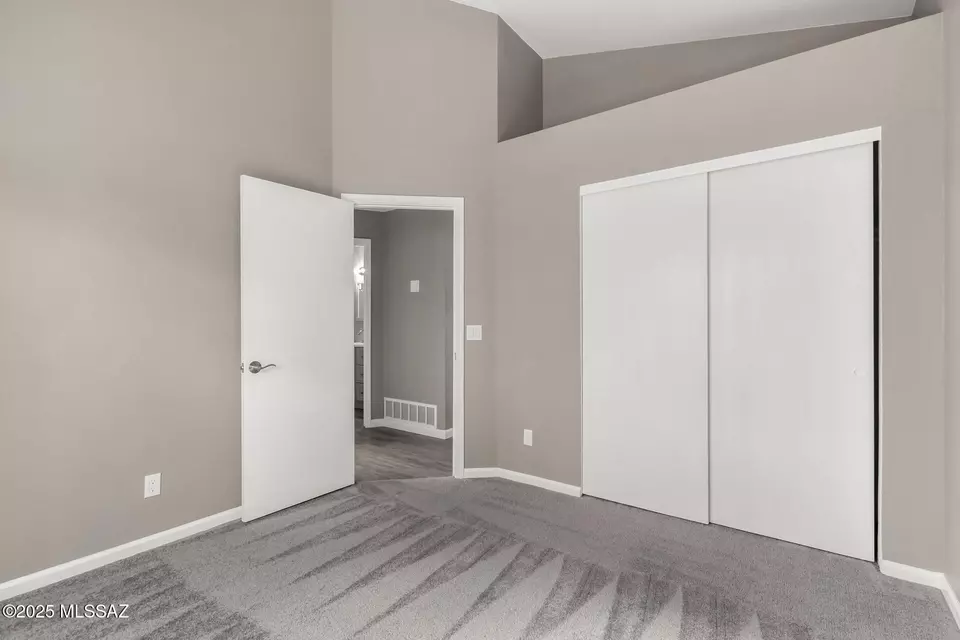 Bedroom - 8661 N Star Grass Dr, Tucson, AZ 85742 photo 3 of 5