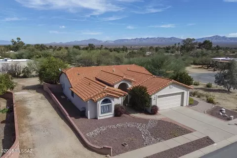 688 N Avenida Tortuga, Green Valley, AZ 85614