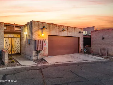 1978 E Campbell Ter, Tucson, AZ 85718