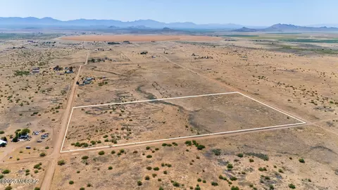 18 Acres Mockingbird Rd, Pearce, AZ 85625