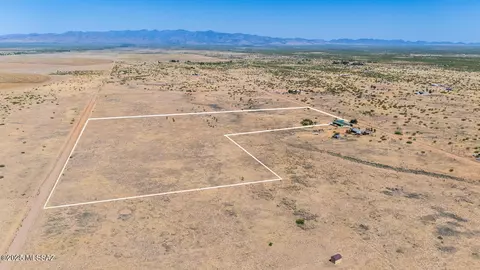 28 Acres Chiricahua Dr, Pearce, AZ 85625