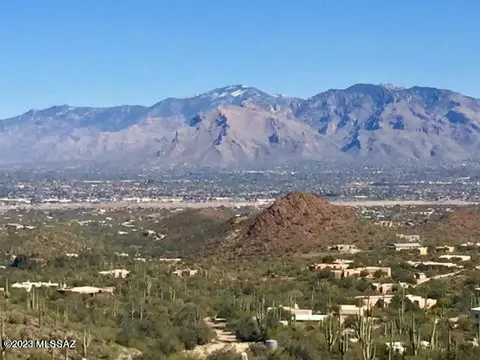 7119 W El Camino Del Cerro, Tucson, AZ 85745
