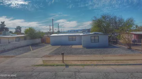 5388 S Alaska Dr, Tucson, AZ 85706