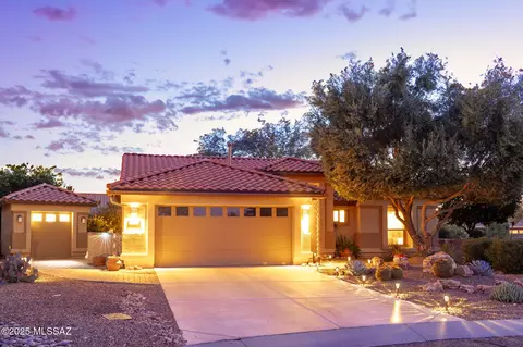 1301 N Mahogany Gulch Ln, Green Valley, AZ 85614