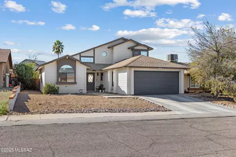 3633 W Butterfly Ln, Tucson, AZ 85742
