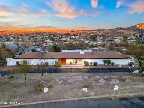 632 N Highland Dr, Nogales, AZ 85621