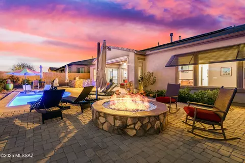 13725 N Hidden Springs Dr, Oro Valley, AZ 85755