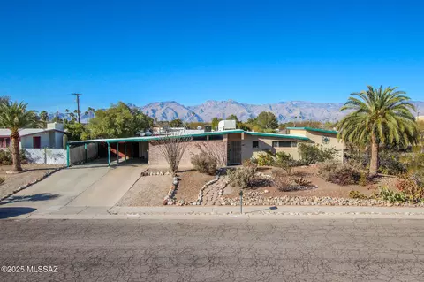 6967 E Princeton Dr, Tucson, AZ 85710