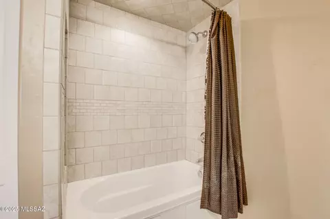 Bath - 858 E Silver St, Tucson, AZ 85719 photo 2 of 4
