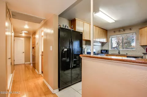 Entry Way - 858 E Silver St, Tucson, AZ 85719 photo 1 of 1