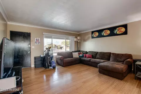 Living - 858 E Silver St, Tucson, AZ 85719 photo 2 of 4