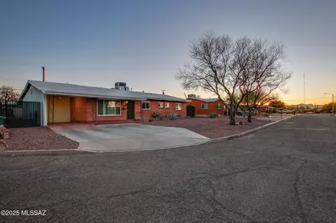 Other - 858 E Silver St, Tucson, AZ 85719 photo 4 of 8