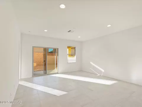 Living - 12551 E Remi Dr, Vail, AZ 85641 photo 1 of 3